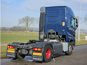 Камион влекач Volvo FH 420: слика 3