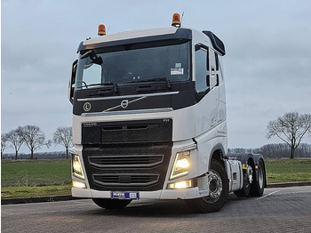 Камион влекач VOLVO FH 460