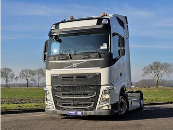 Камион влекач VOLVO FH 460