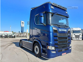 Камион влекач SCANIA S520: слика 2