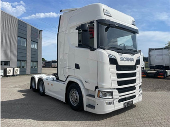 Камион влекач SCANIA S 500