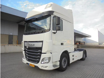 Камион влекач DAF XF 460