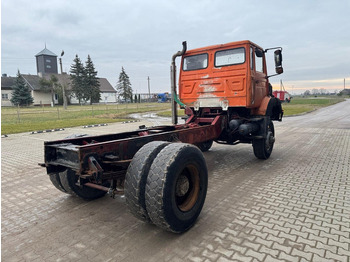 Камион со кабинска шасија Renault C 260, 4x4 chassis: слика 4