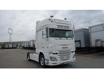 Камион влекач DAF XF 460