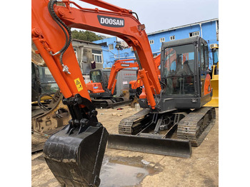 Багер гасеничар DOOSAN DX225