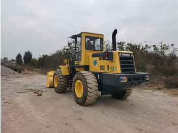 Натоварувач на тркала Komatsu WA 320-5: слика 4