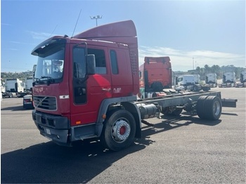 Камион со кабинска шасија VOLVO FL 250