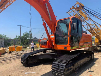 Багер гасеничар DOOSAN DX300