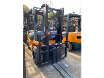 Дизел вилушкар Original Japan Komatsu Fd30 Used 3ton Diesel Forklift  For Sale: слика 4