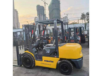 Дизел вилушкар Used Komatsu original Japan Forklift 3 ton FD30 forklift good condition for sale in Shanghai yard: слика 5