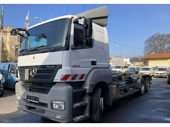 Камион со кука за подигање MERCEDES-BENZ Axor 2543