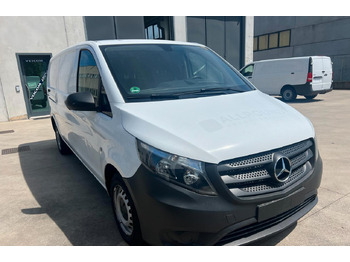 Товарно комбе Mercedes vito 111: слика 5