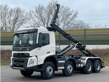 Камион со кука за подигање VOLVO FMX 460