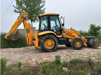 Ровокопач JCB 3CX: слика 4