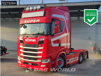 Камион влекач SCANIA S 520