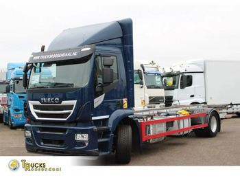 Камион со кабинска шасија IVECO Stralis