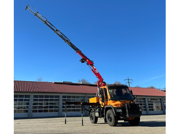 Комунално/ Специјално возило UNIMOG U400