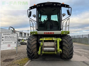 Комбајн за сточна храна CLAAS Jaguar 960