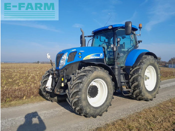 Трактор NEW HOLLAND T7000