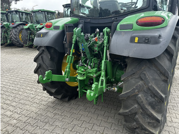 Трактор John Deere 6115R: слика 5