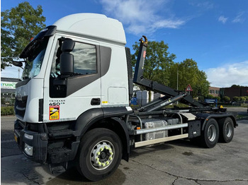 Камион со кука за подигање IVECO Stralis 450