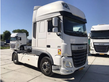 Камион влекач DAF XF 460