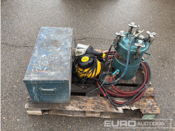 Градежна опрема Pallet of Kripxe 20liter Industrial Painting Machine, Metal Box Tools, Paints sprayers (2 Of) / Maquina Pintar Industrial, Caja de herramientas metalicas, Pistolas para pintar (2 unidades): слика 2