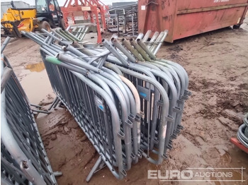 Градежна опрема Bundle of Metal Safety Barriers (2 of): слика 5