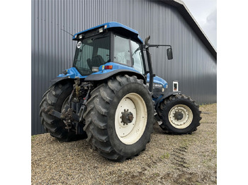 Трактор New Holland 8770: слика 3