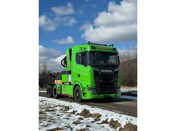 Камион влекач SCANIA S 650