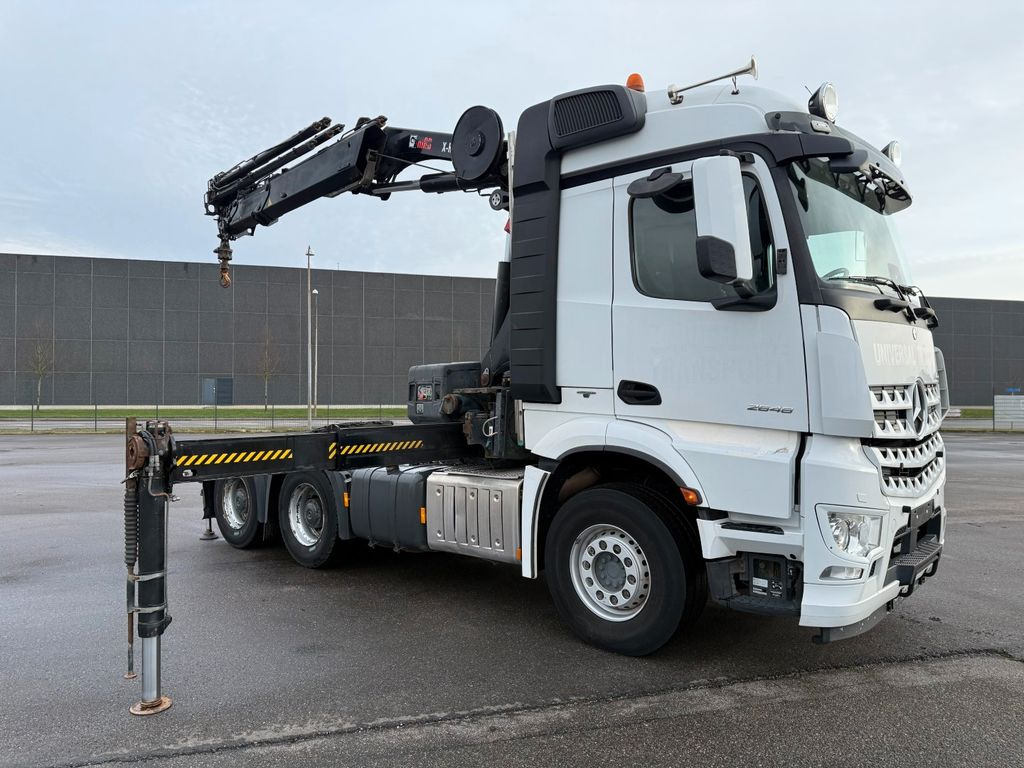 Камион со кран, Камион влекач Mercedes-Benz Arocs 2648 LS 6X4 Kran Hiab X-HiPro 302: слика 21