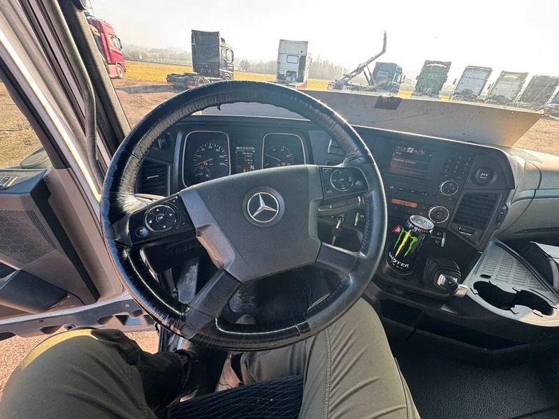 Камион влекач Mercedes-Benz Actros 1843 Euro 6.: слика 13