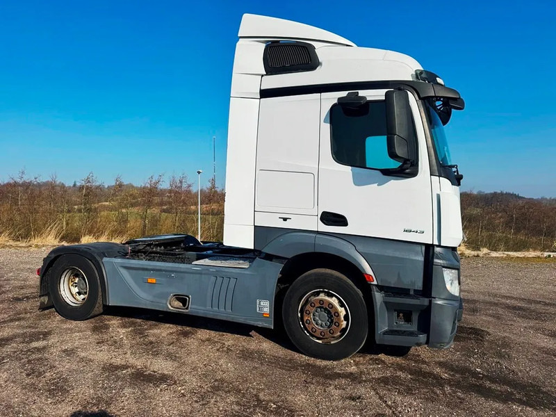 Камион влекач Mercedes-Benz Actros 1843 Euro 6.: слика 6