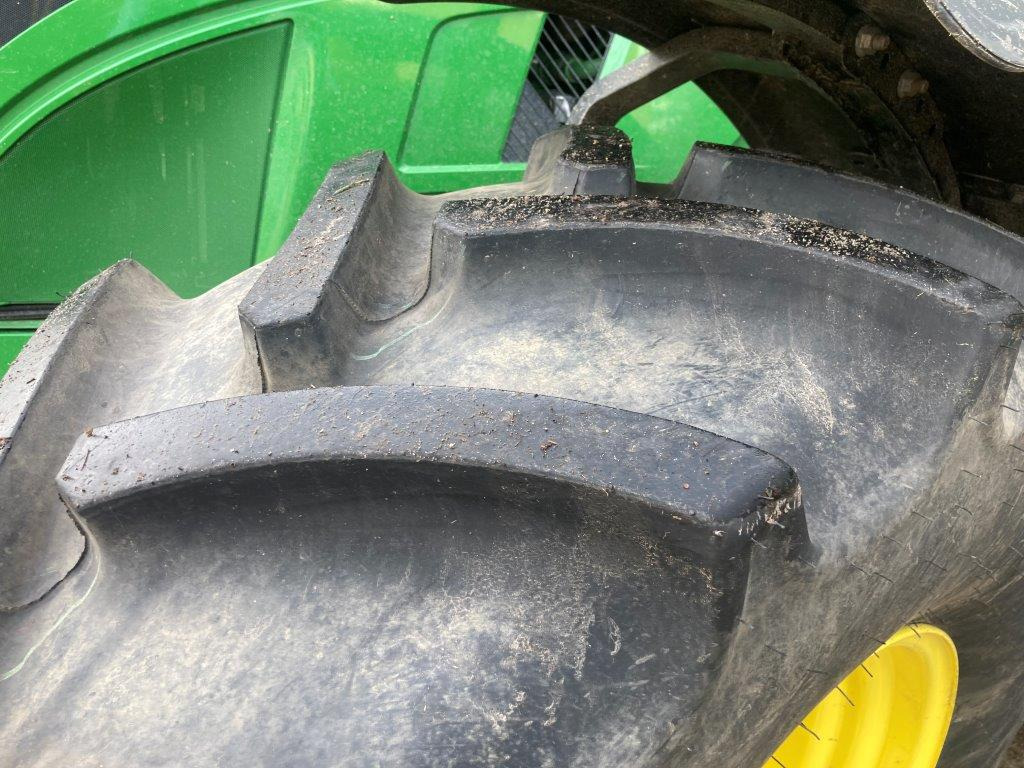 Трактор John Deere 6R 215: слика 8