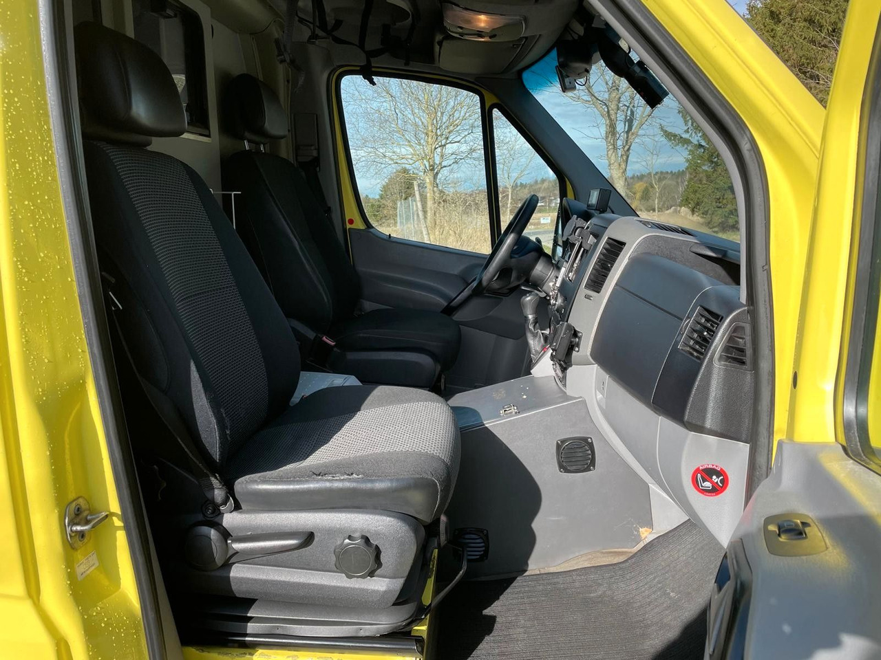 Амбулантно возило Mercedes-Benz Sprinter II Kasten 316 CDI Aut *Ambulance*: слика 14