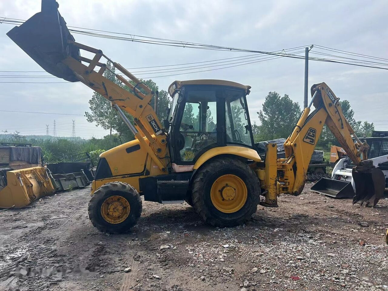 Ровокопач JCB 3CX: слика 13