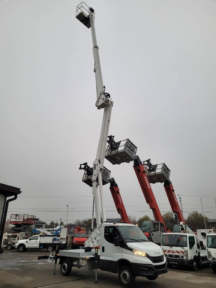 Камион со подигачка кошница Socage ForSte 20D SPEED - 20m Iveco 35S14 - bucket truck: слика 9