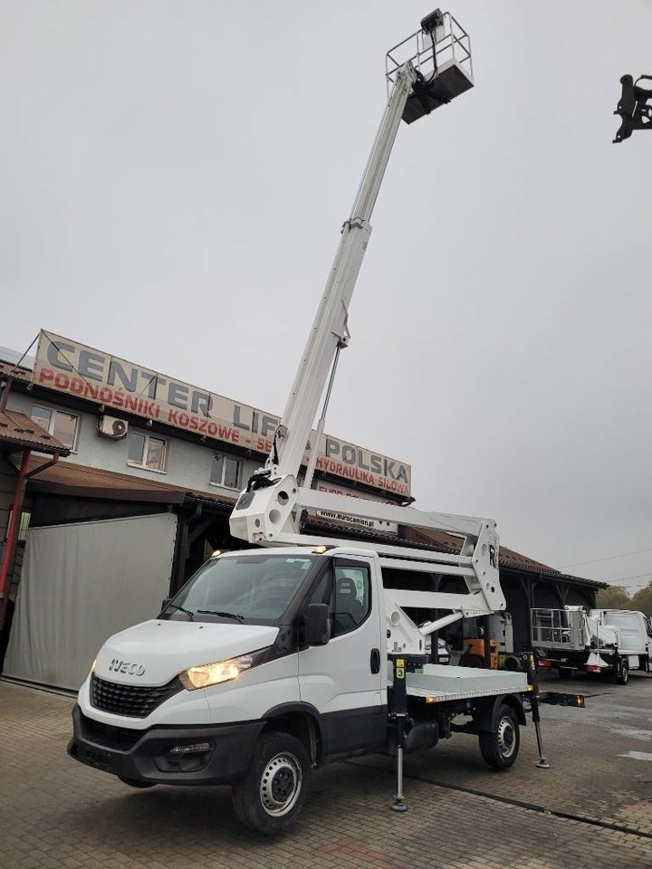 Камион со подигачка кошница Socage ForSte 20D SPEED - 20m Iveco 35S14 - bucket truck: слика 7