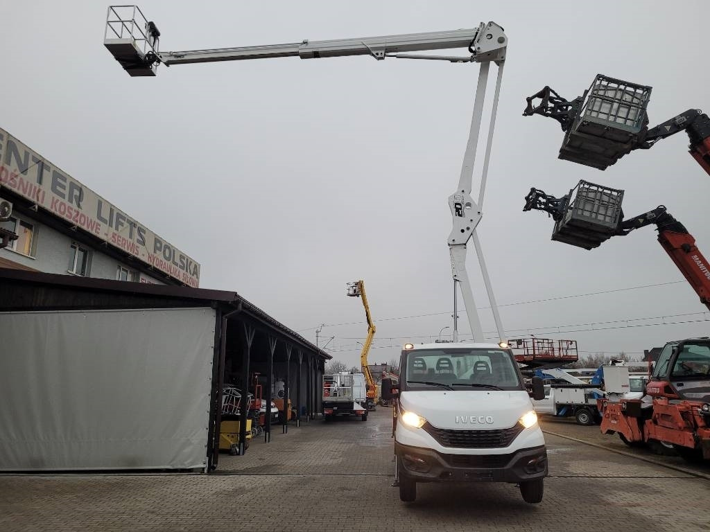 Камион со подигачка кошница Socage ForSte 20D SPEED - 20m Iveco 35S14 - bucket truck: слика 10