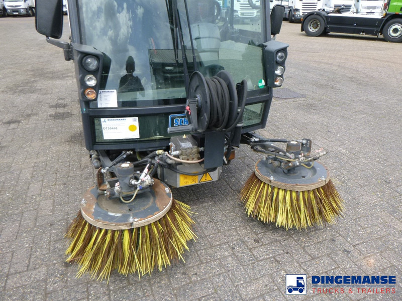 Лизинг на Schmidt Compact 200 street sweeper Schmidt Compact 200 street sweeper: слика 9