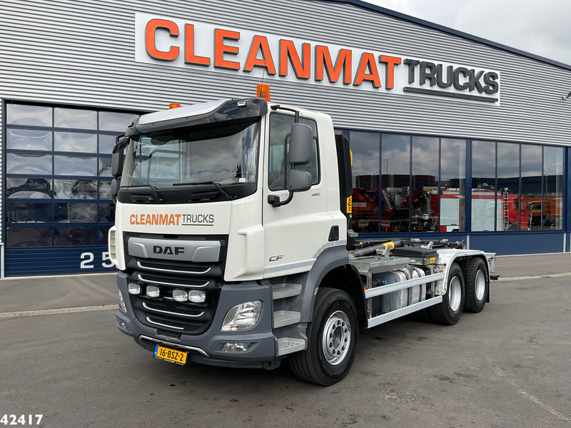 Камион со кука за подигање DAF FAT CF 480 6x4 Hyvalift 20 Ton haakarmsysteem: слика 7