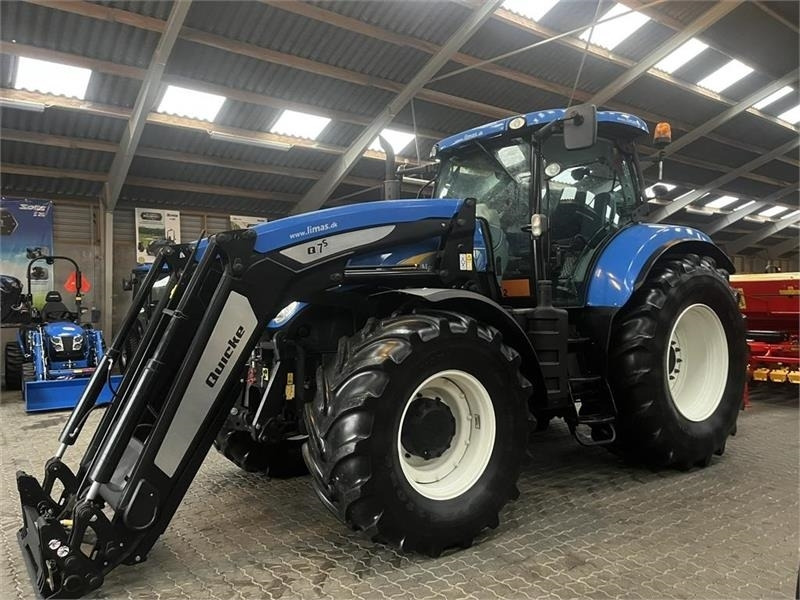 Трактор New Holland T7070 AutoCommand med Frontlift, FrontPTO & Frontl: слика 16