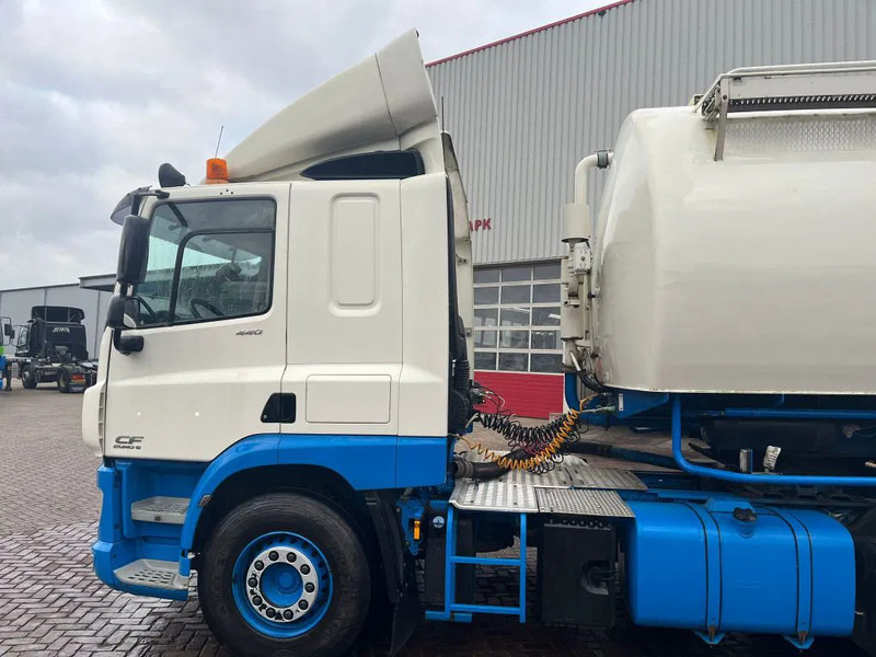 Камион влекач DAF CF 440 FT EURO 6 WITH BULK COMPRESSOR: слика 9