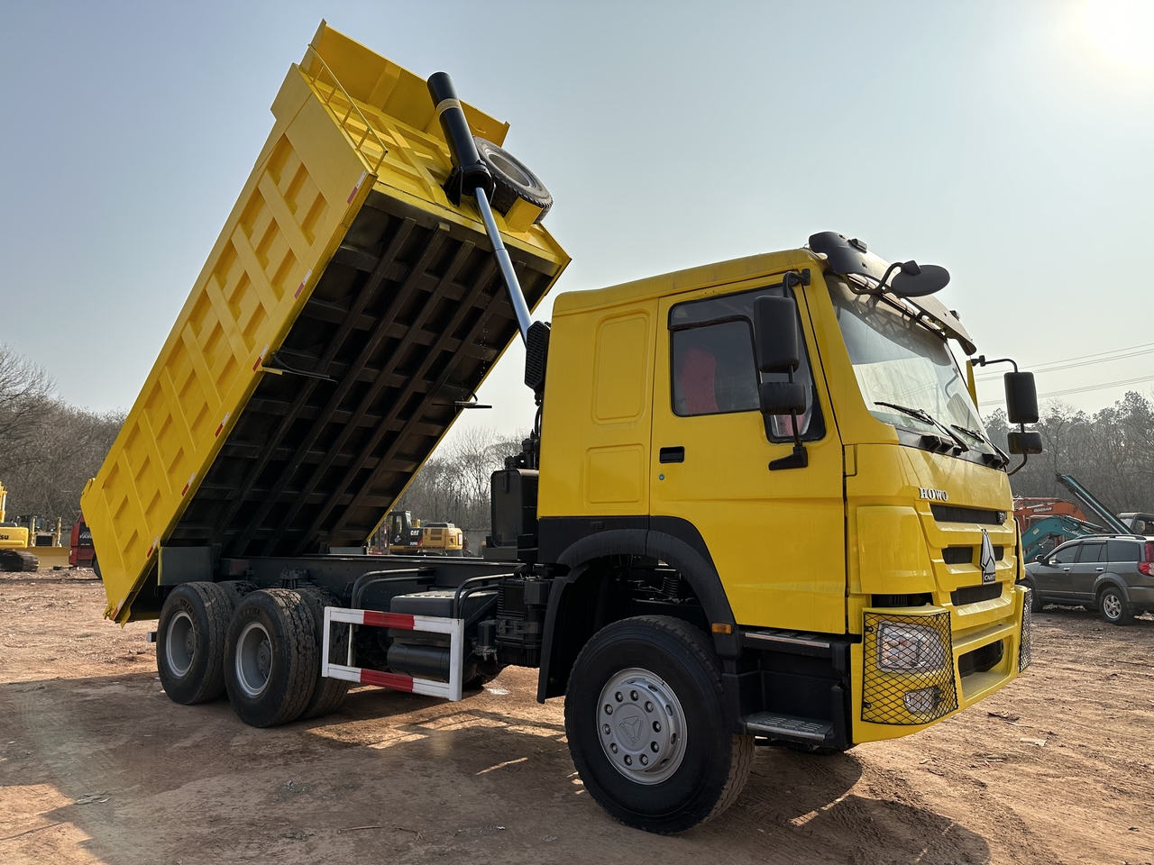 Кипер за транспорт на силоси SINOTRUK Howo Dump truck 371: слика 6