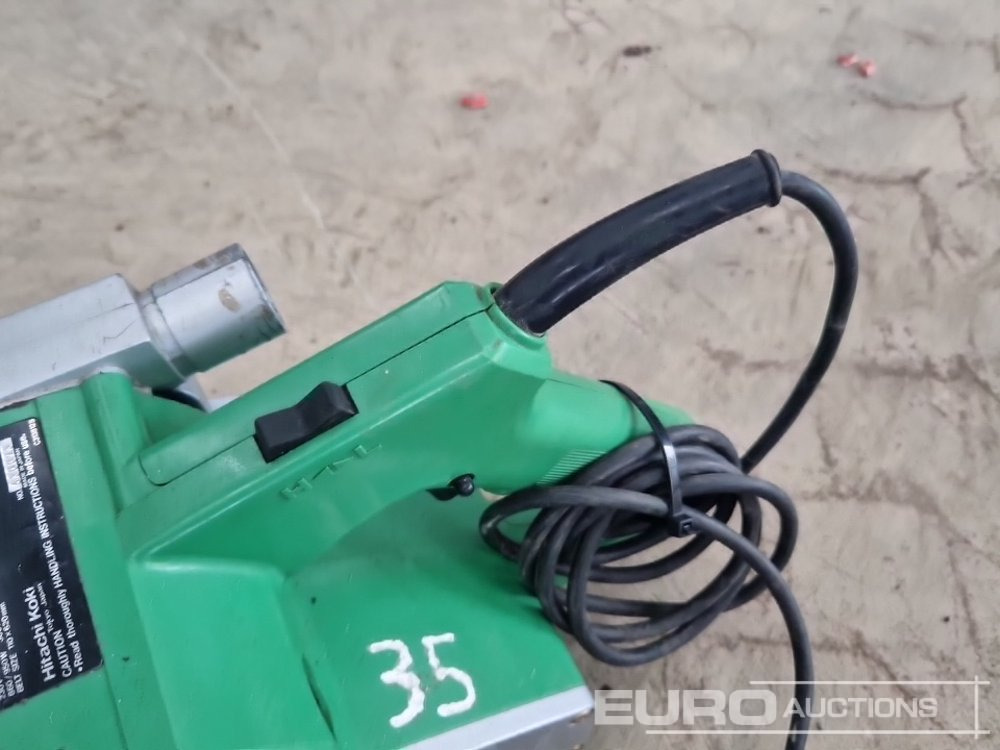 Градежна опрема Hitachi SB-10 240 Volt Belt Sander: слика 11