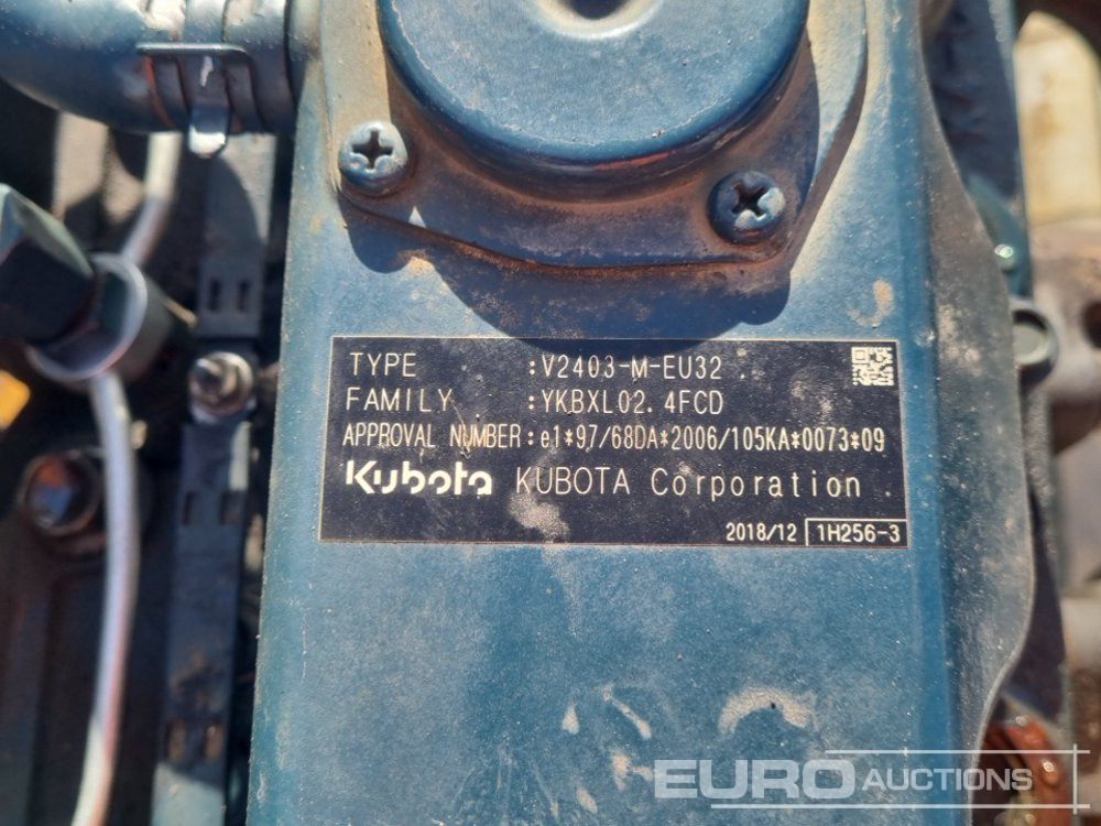 Мотор Kubota 4 Cylinder Engine: слика 17