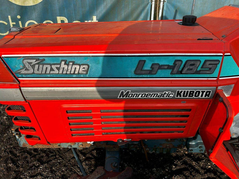 Трактор Kubota Sunshine L1-185: слика 8